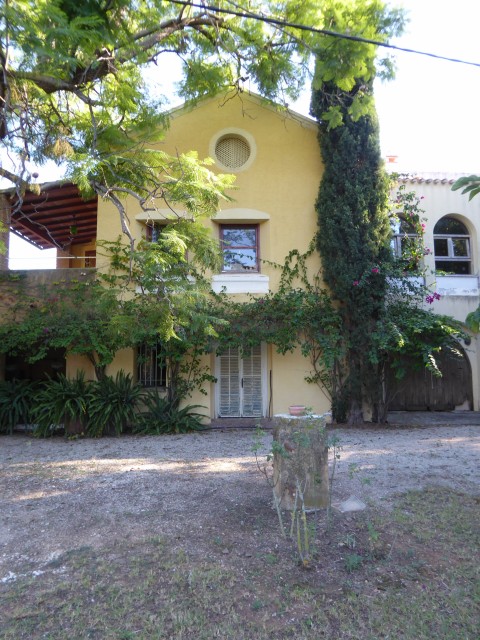 7 Bedrooms - — 3/29