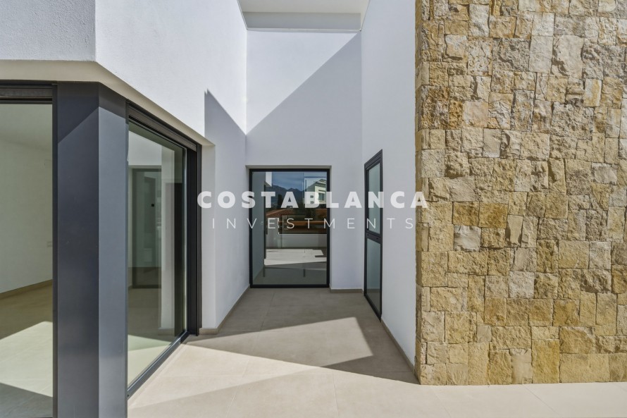 4 Dormitorios - Albir — 50/50