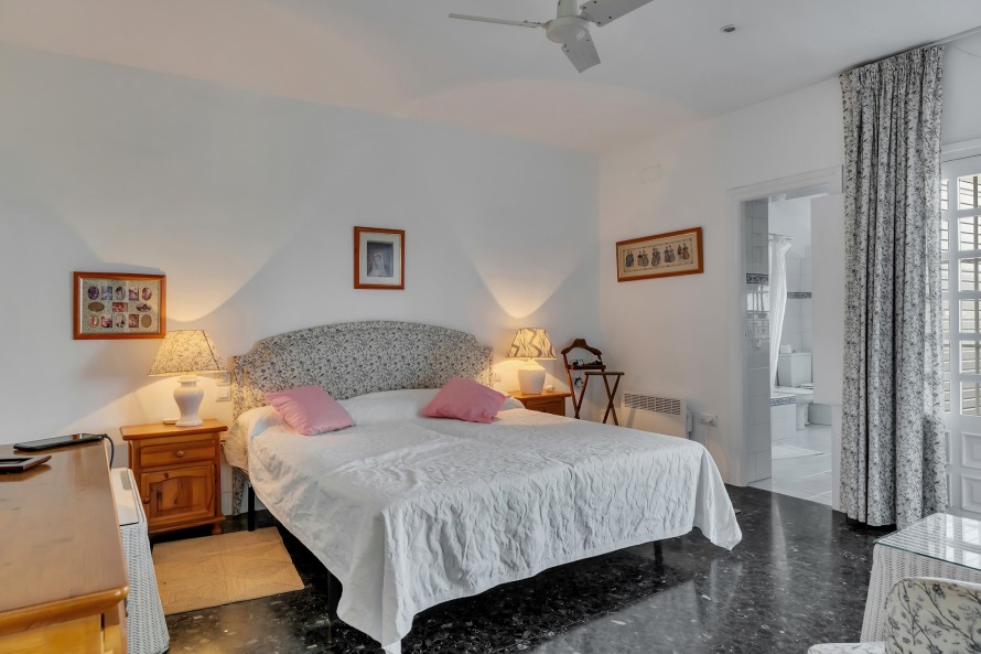 8 Dormitorios - Jávea / Xàbia — 34/48