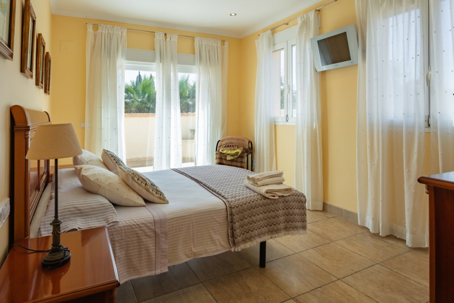 4 Chambres - — 8/30