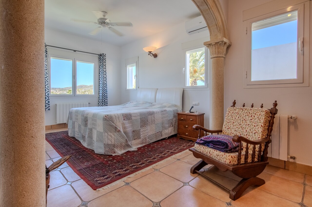 5 Bedrooms - Jávea — 4/50