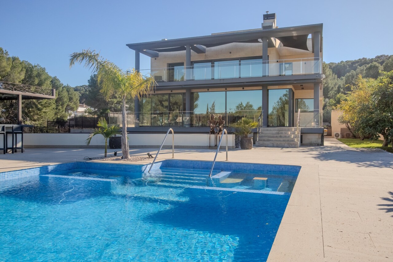 4 Bedrooms - Jávea — 50/50