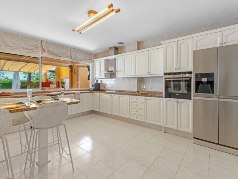 5 Bedrooms - Villajoyosa / La Vila Joiosa — 12/66