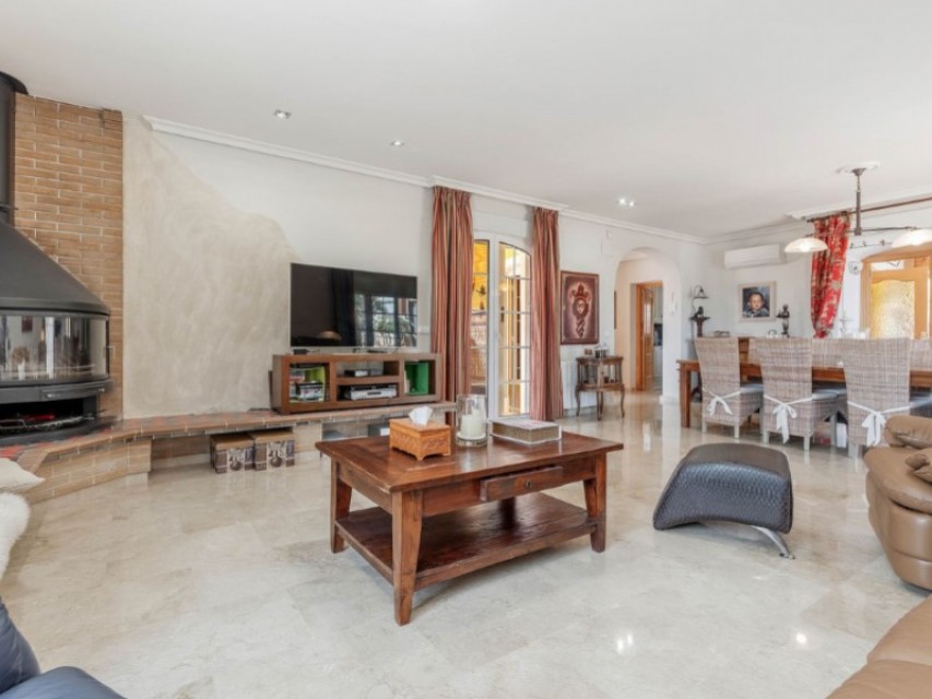 5 Bedrooms - Busot — 9/85
