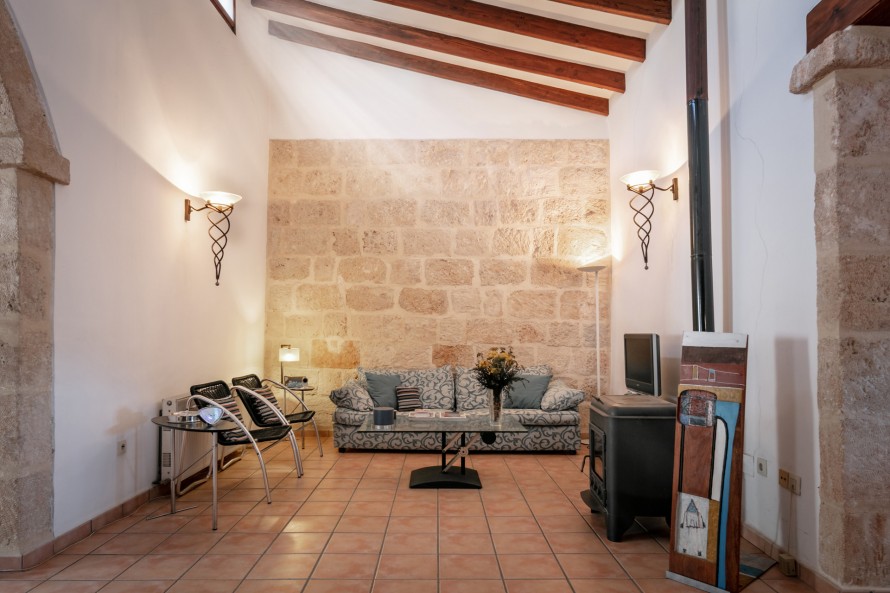 5 Bedrooms - — 7/28