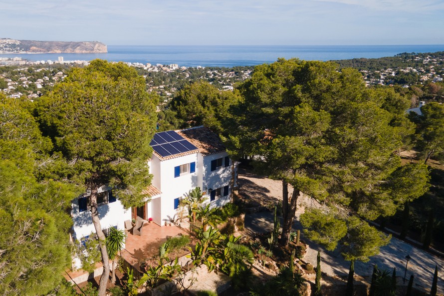 5 Bedrooms - — 35/35