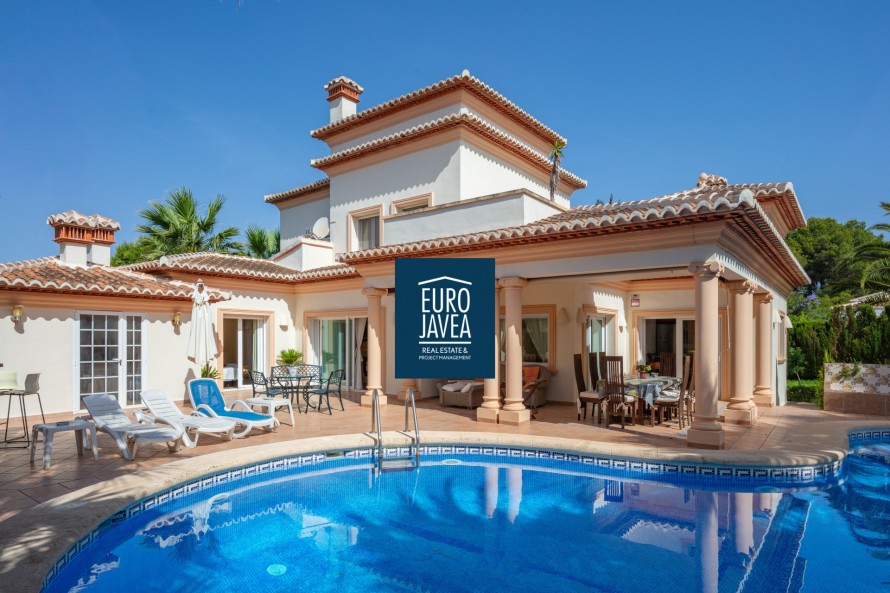 4 Bedrooms -