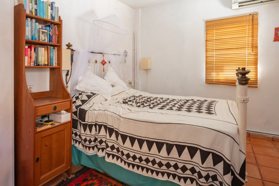4 Bedrooms - — 15/36