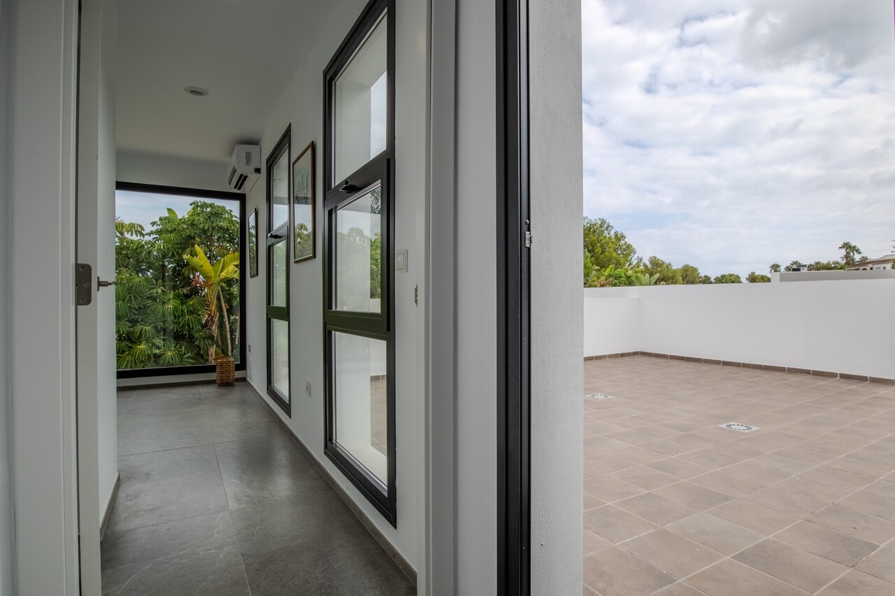 3 Bedrooms - Jávea — 25/50