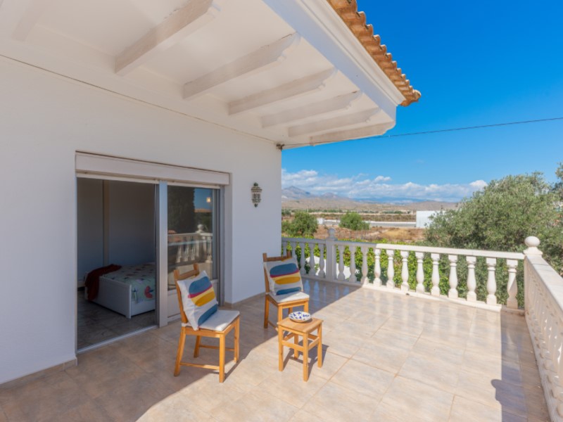 5 Bedrooms - Sant Joan d'Alacant — 60/63