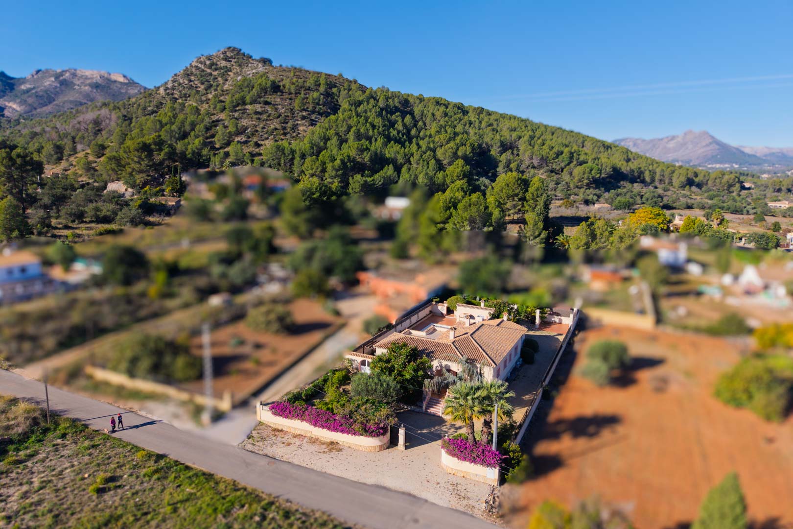 3 Bedrooms - Jalon — 2/37