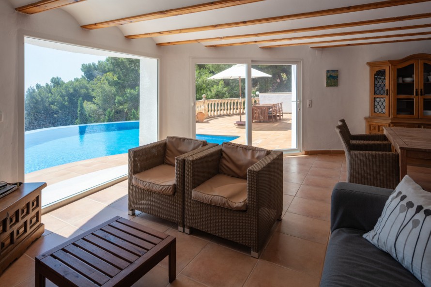 5 Bedrooms - — 9/34