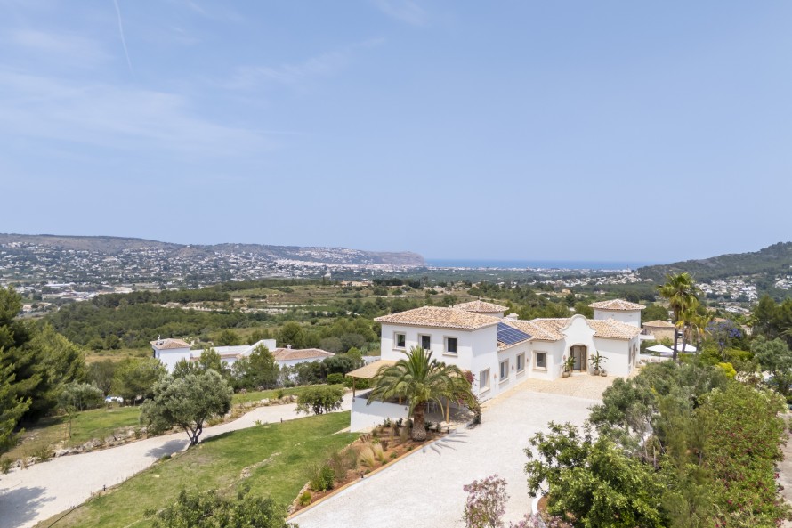 9 Dormitorios - Jávea / Xàbia — 103/105