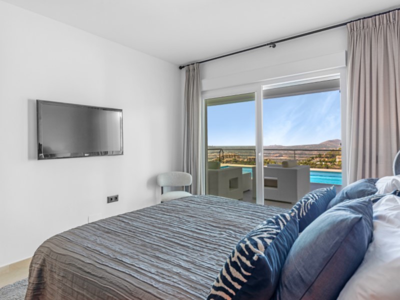 4 Bedrooms - Altea — 17/86