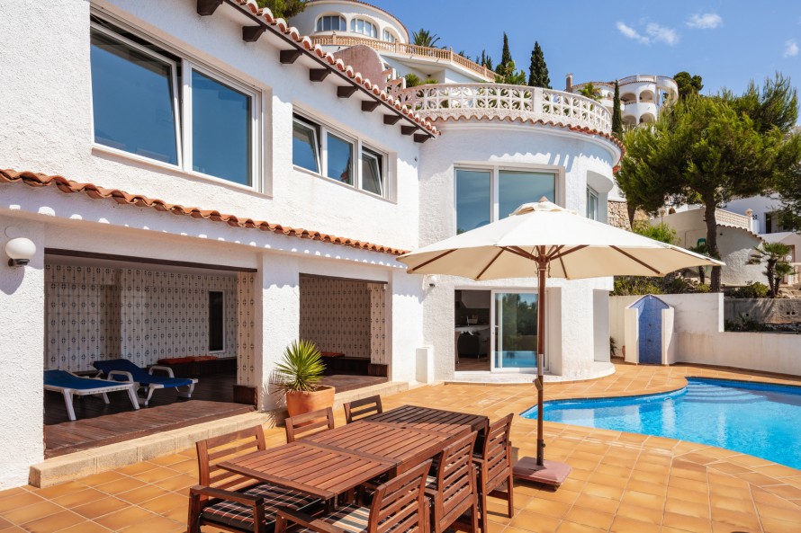 5 Bedrooms - — 3/34