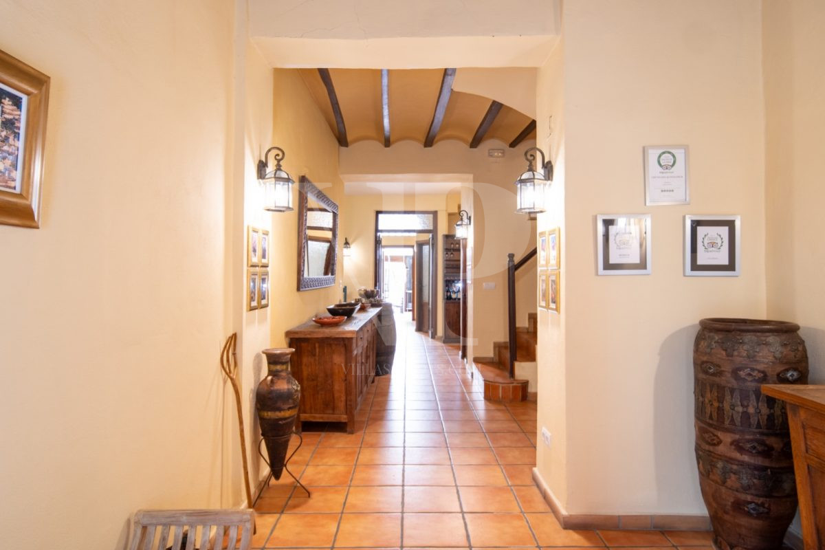 7 Bedrooms - Parcent — 7/44