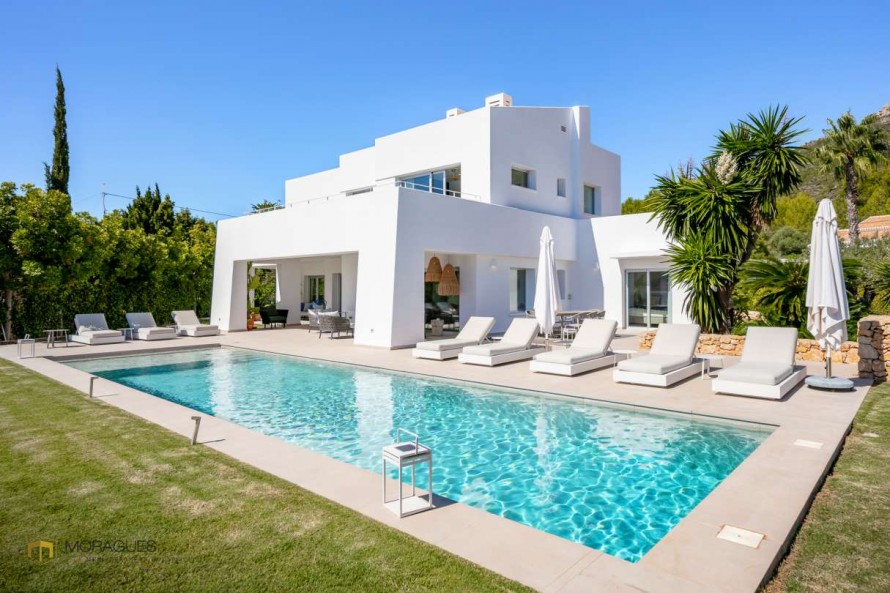 4 Bedrooms - Jávea — 1/38