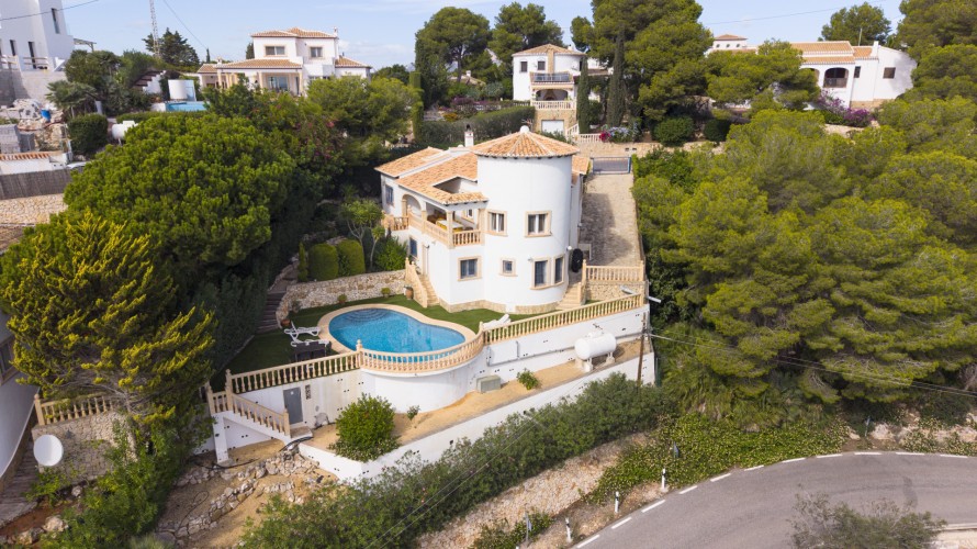 5 Bedrooms - — 33/39