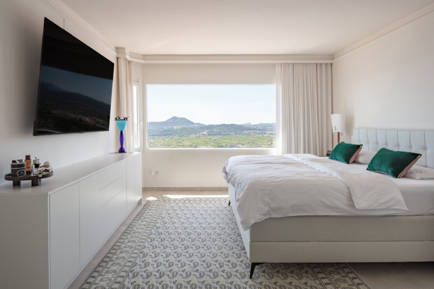 5 Bedrooms - — 22/50