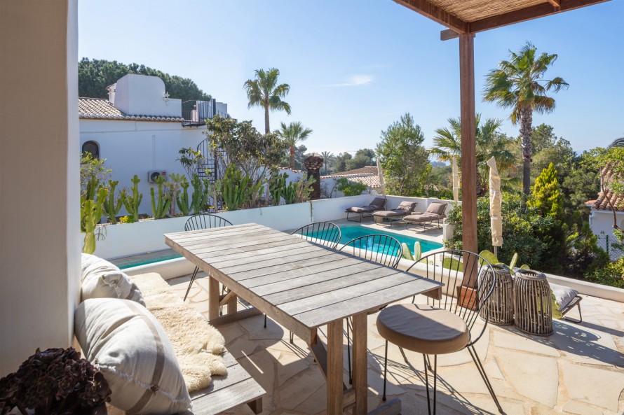 4 Bedrooms - — 29/50