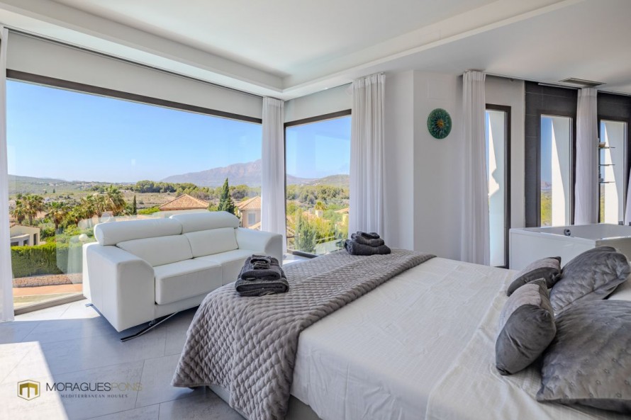 5 Bedrooms - Jávea — 35/50