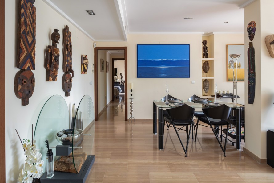 2 Bedrooms - — 9/25