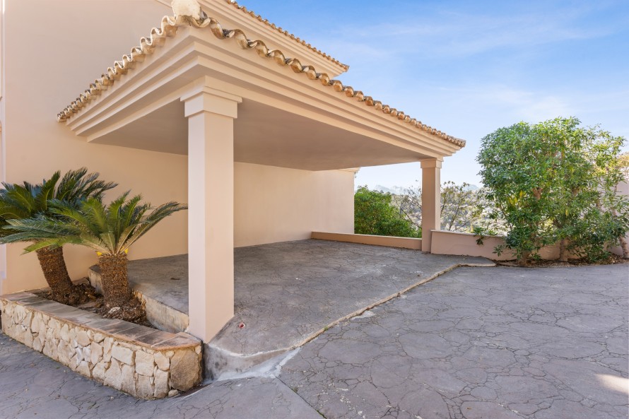 6 Dormitorios - Altea — 83/84
